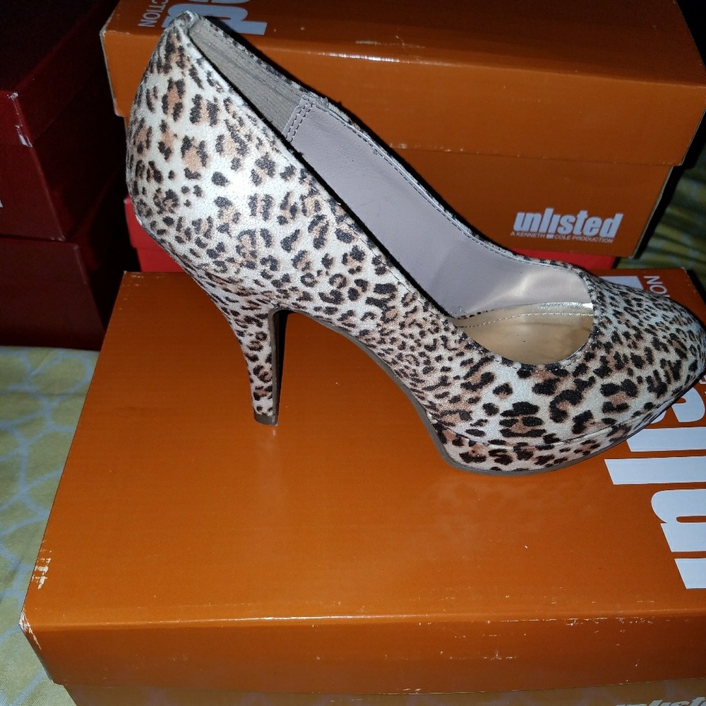 Heels - Picture 2 of 3
